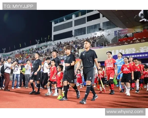 与足球明星面对面时的激动与感动之旅