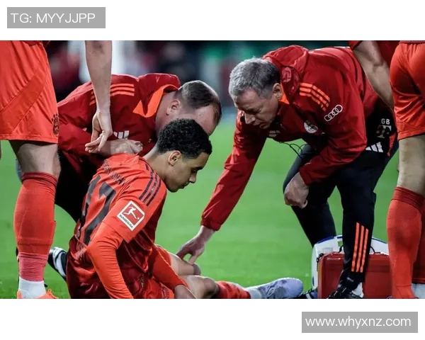 足球明星意外受伤现场曝光腰部骨折视频图片引发球迷热议